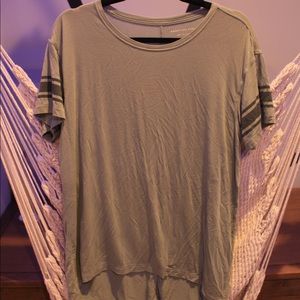 AMERICAN EAGLE OUTFITTERS GREEN SOFT & SEXY TOP WITH STRIPED SLEEVES WOMENS